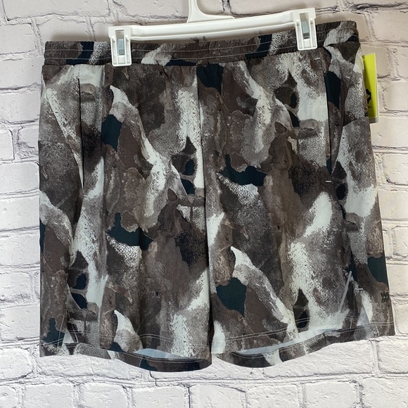 All In Motion Athletic Running Gym Shorts size Large - Picture 2 of 7